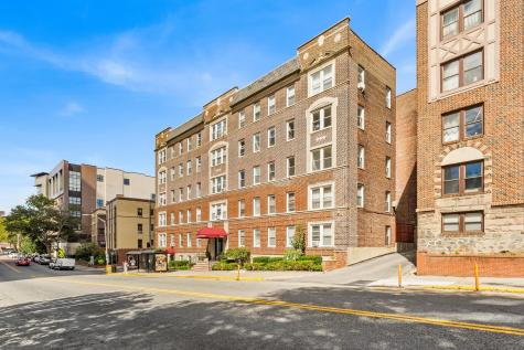 6045 Boulevard East West New York NJ 07093