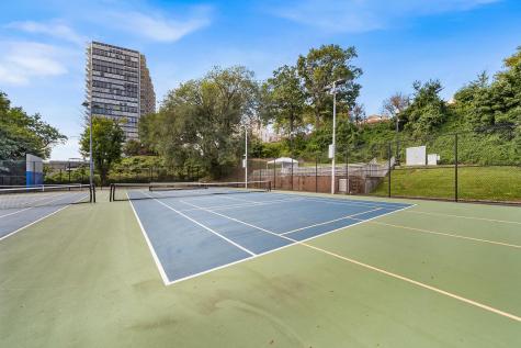 6045 Boulevard East West New York NJ 07093