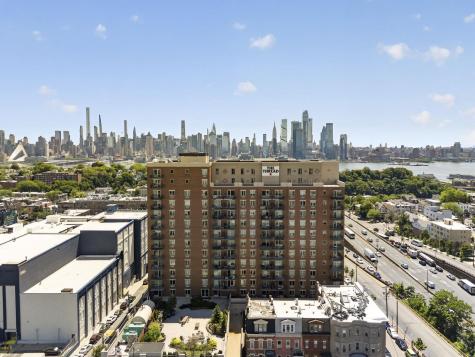 3312 Hudson Avenue Union City NJ 07087