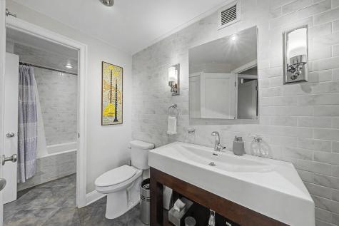 1015 Harmon Cove Tower Secaucus NJ 07094