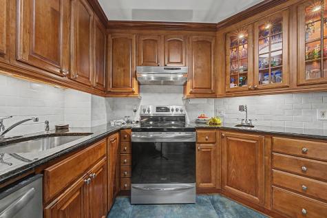 1015 Harmon Cove Tower Secaucus NJ 07094