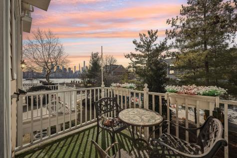247 Brower Court West New York NJ 07093