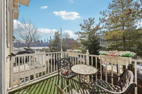 247 Brower Court West New York NJ 07093