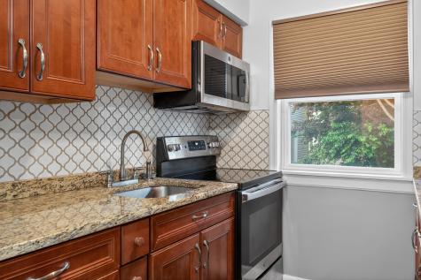 214 Avenue A Bayonne NJ 07002