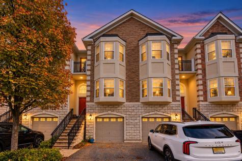 35 Mallard Place Secaucus NJ 07094