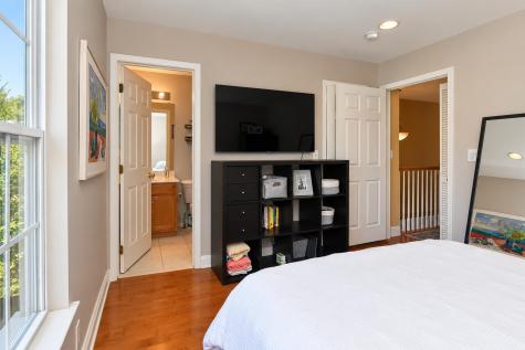 35 Mallard Place Secaucus NJ 07094