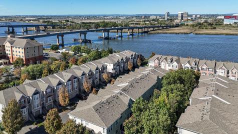 35 Mallard Place Secaucus NJ 07094