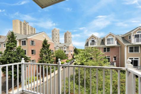 481 Buffalo Court West New York NJ 07093