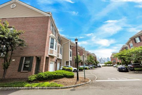 481 Buffalo Court West New York NJ 07093