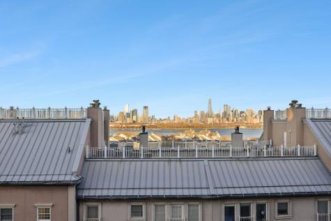 206 Shearwater Court West Jersey City NJ 07305