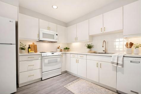 206 Shearwater Court West Jersey City NJ 07305
