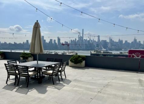 6050 Boulevard East West New York NJ 07093