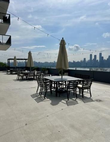 6050 Boulevard East West New York NJ 07093