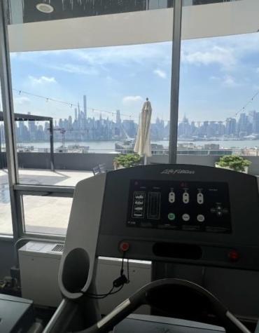 6050 Boulevard East West New York NJ 07093