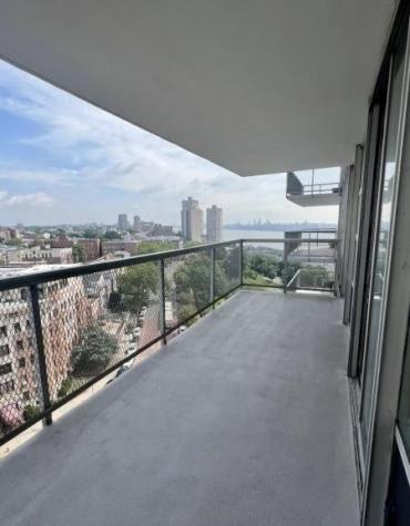 6050 Boulevard East West New York NJ 07093