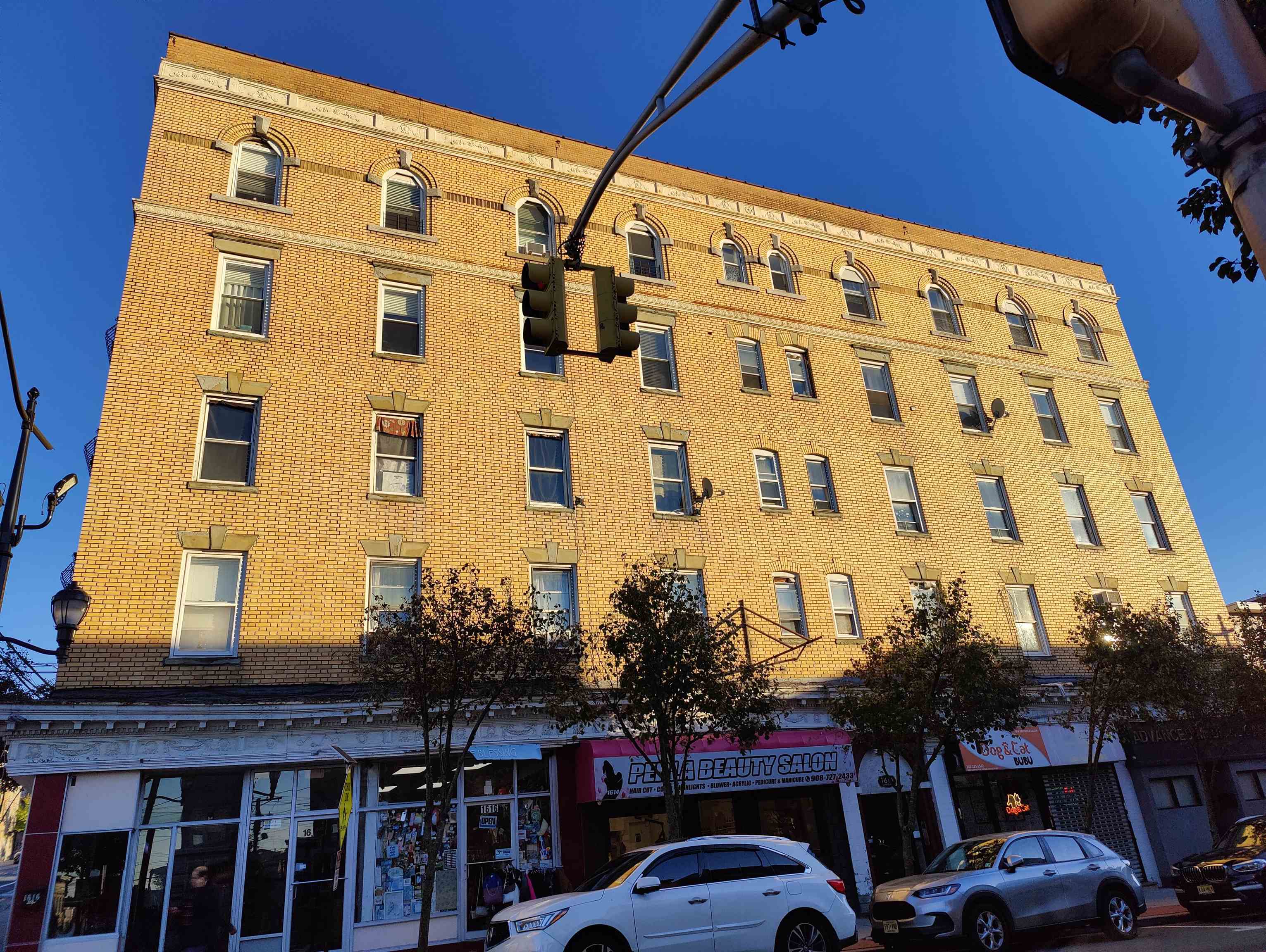 1614 Summit Avenue Union City NJ 07087-1948