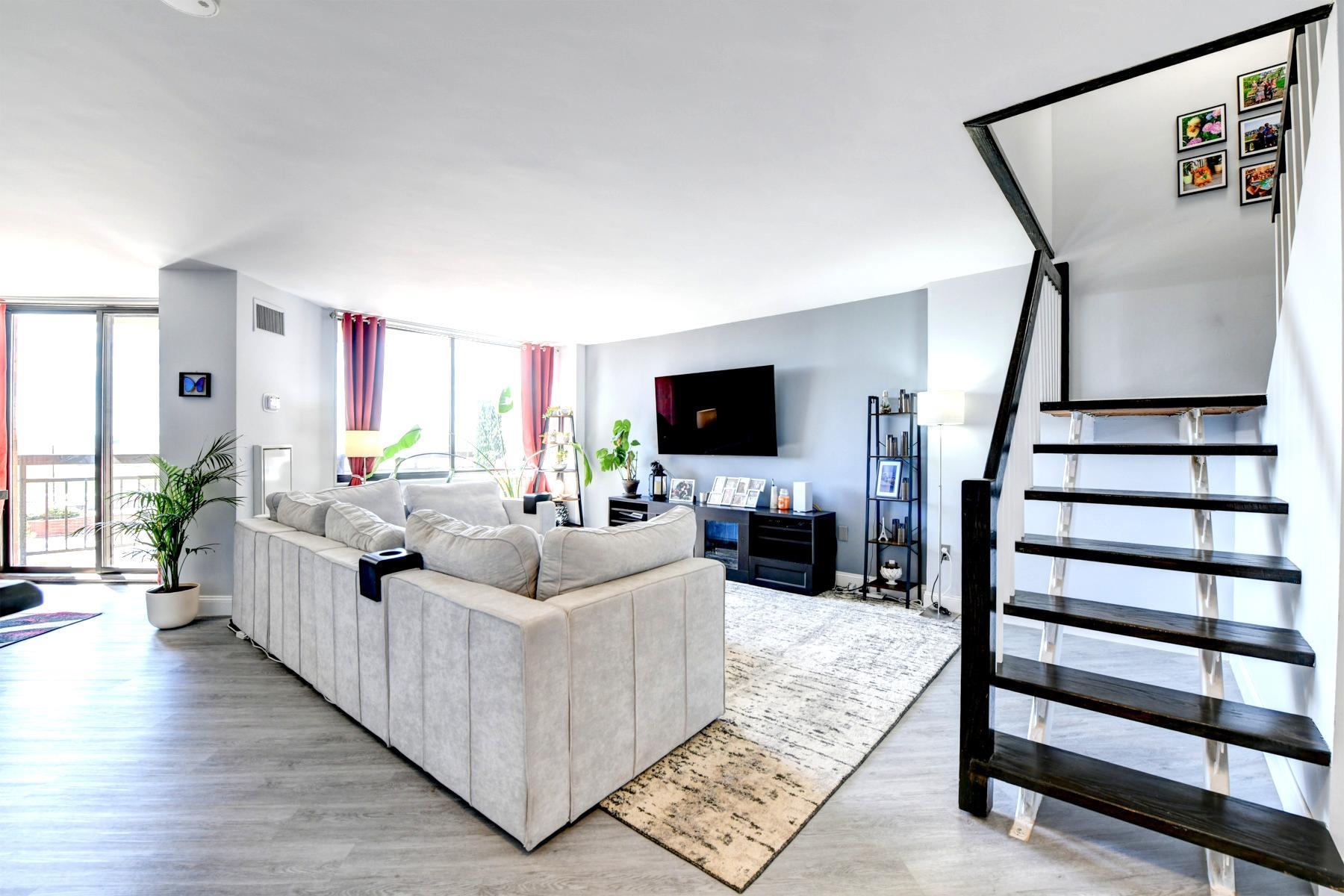 320 Harmon Cove Tower Secaucus NJ 07094