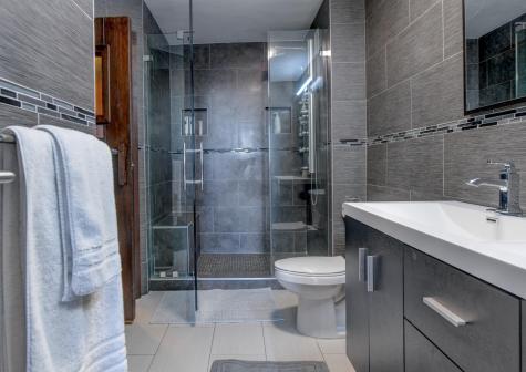 320 Harmon Cove Tower Secaucus NJ 07094