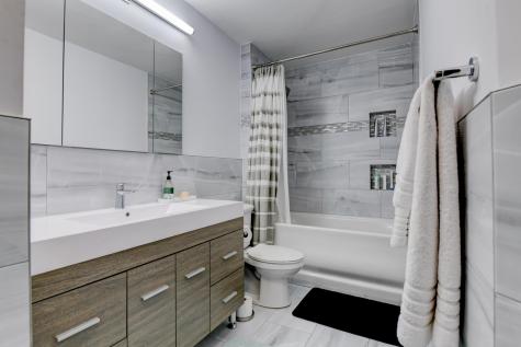 320 Harmon Cove Tower Secaucus NJ 07094