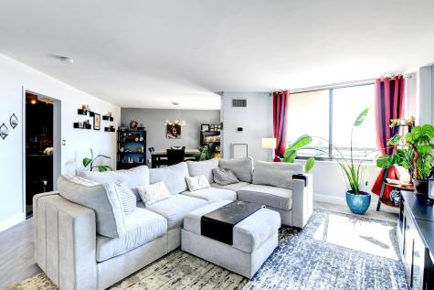 320 Harmon Cove Tower Secaucus NJ 07094