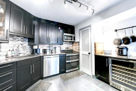 320 Harmon Cove Tower Secaucus NJ 07094