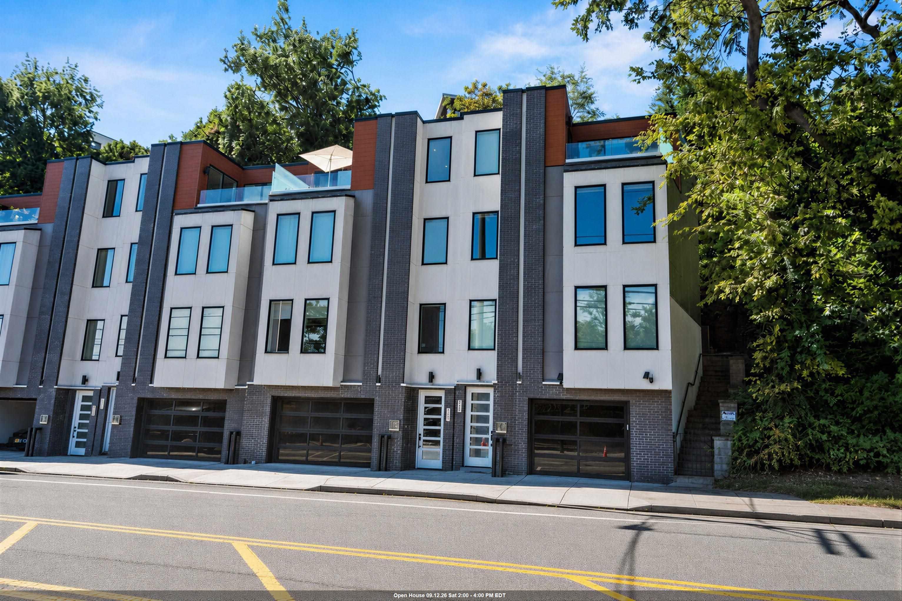 367 Park Avenue Weehawken NJ 07086