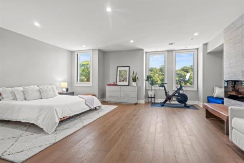 367 Park Avenue Weehawken NJ 07086