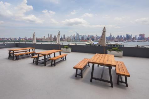 6050 Boulevard East West New York NJ 07093