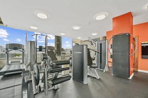 6050 Boulevard East West New York NJ 07093