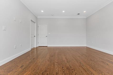 28 Giles Avenue Jersey City NJ 07306