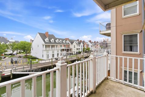 204 Shearwater Court West Jersey City NJ 07305