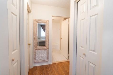 1033 Harmon Cove Tower Secaucus NJ 07094