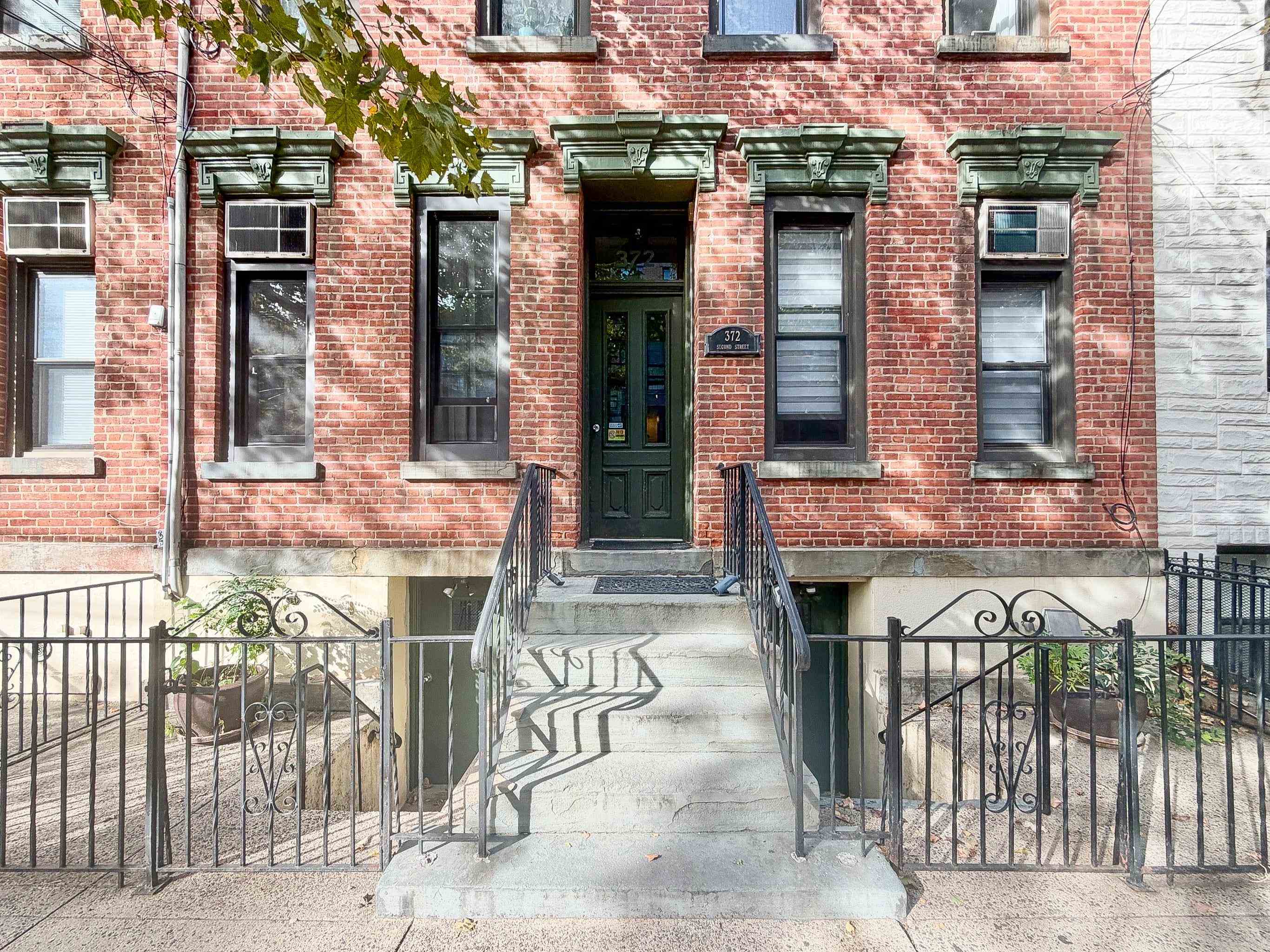 372 2nd Street Jersey City NJ 07302