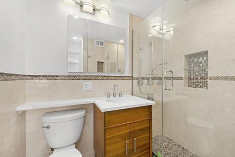 100 Manhattan Avenue Union City NJ 07087