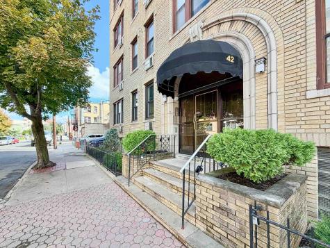 42 Van Wagenen Avenue Jersey City NJ 07306