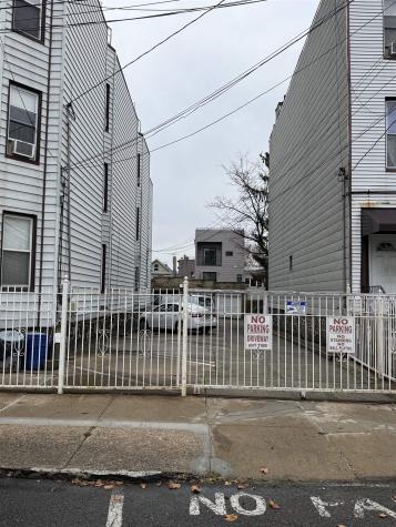 17 Laidlaw Avenue Jersey City NJ 07306