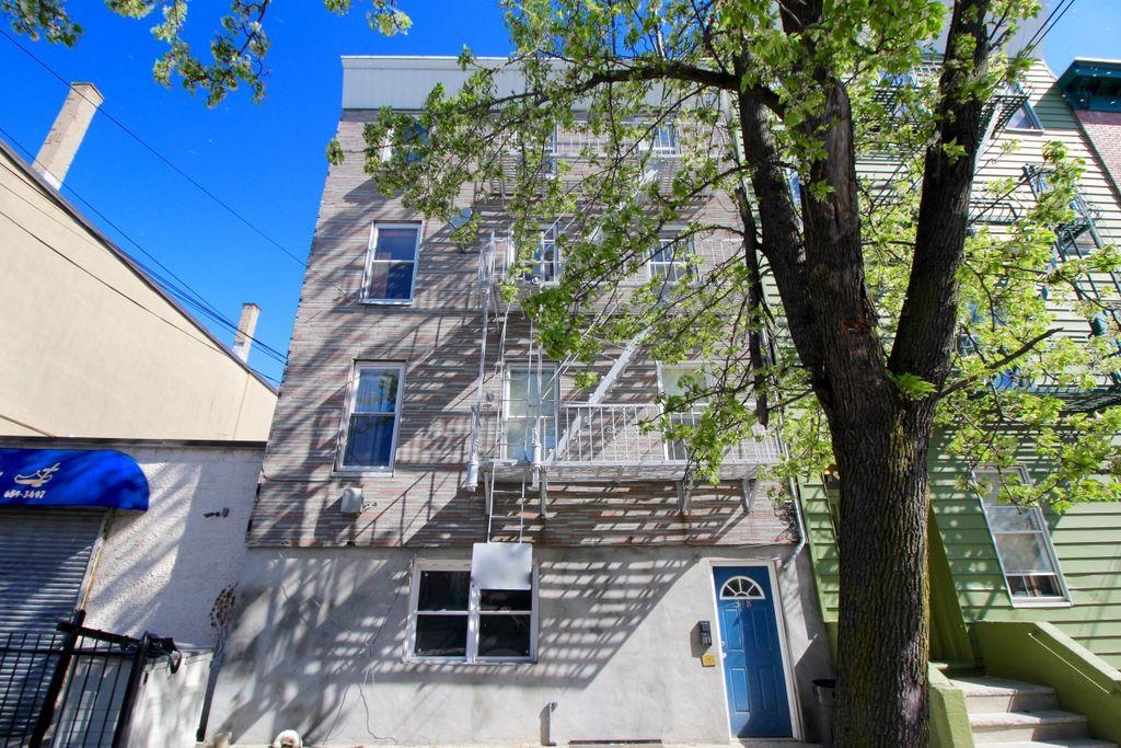 318 5th Street Jersey City NJ 07302