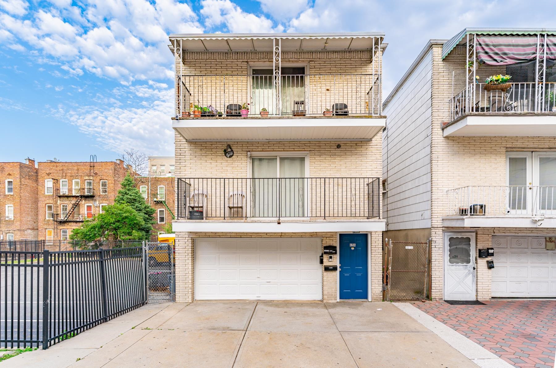 6206 Monroe Place West New York NJ 07093