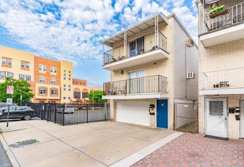 6206 Monroe Place West New York NJ 07093