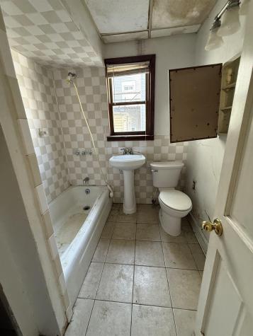 77 Kennedy Boulevard Bayonne NJ 07002