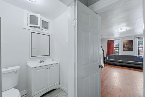 21 Bentley Avenue Jersey City NJ 07304