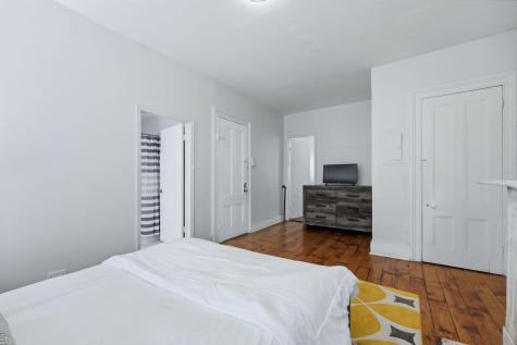 21 Bentley Avenue Jersey City NJ 07304