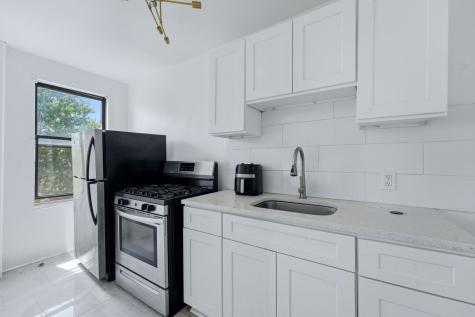 21 Bentley Avenue Jersey City NJ 07304