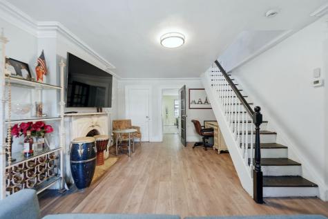 21 Bentley Avenue Jersey City NJ 07304