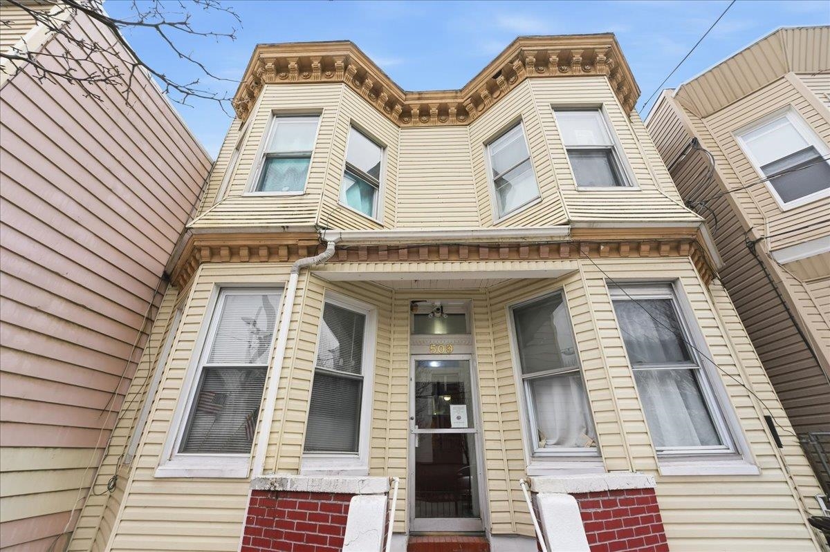 509 Monastery Place Union City NJ 07087