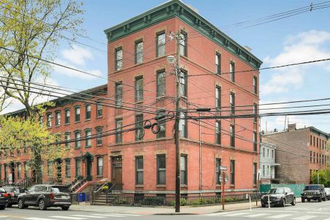 647 Jersey Avenue Jersey City NJ 07302