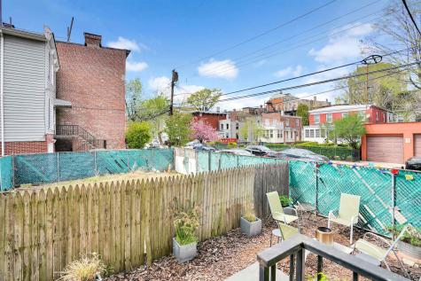 647 Jersey Avenue Jersey City NJ 07302