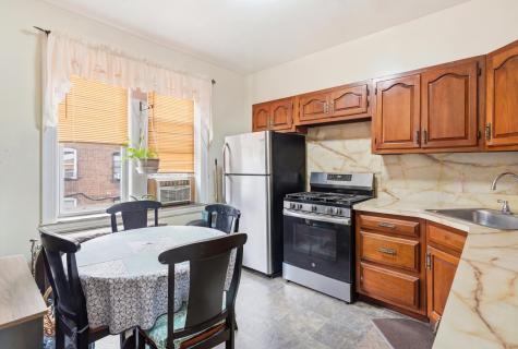 320 7th Street Union City NJ 07087