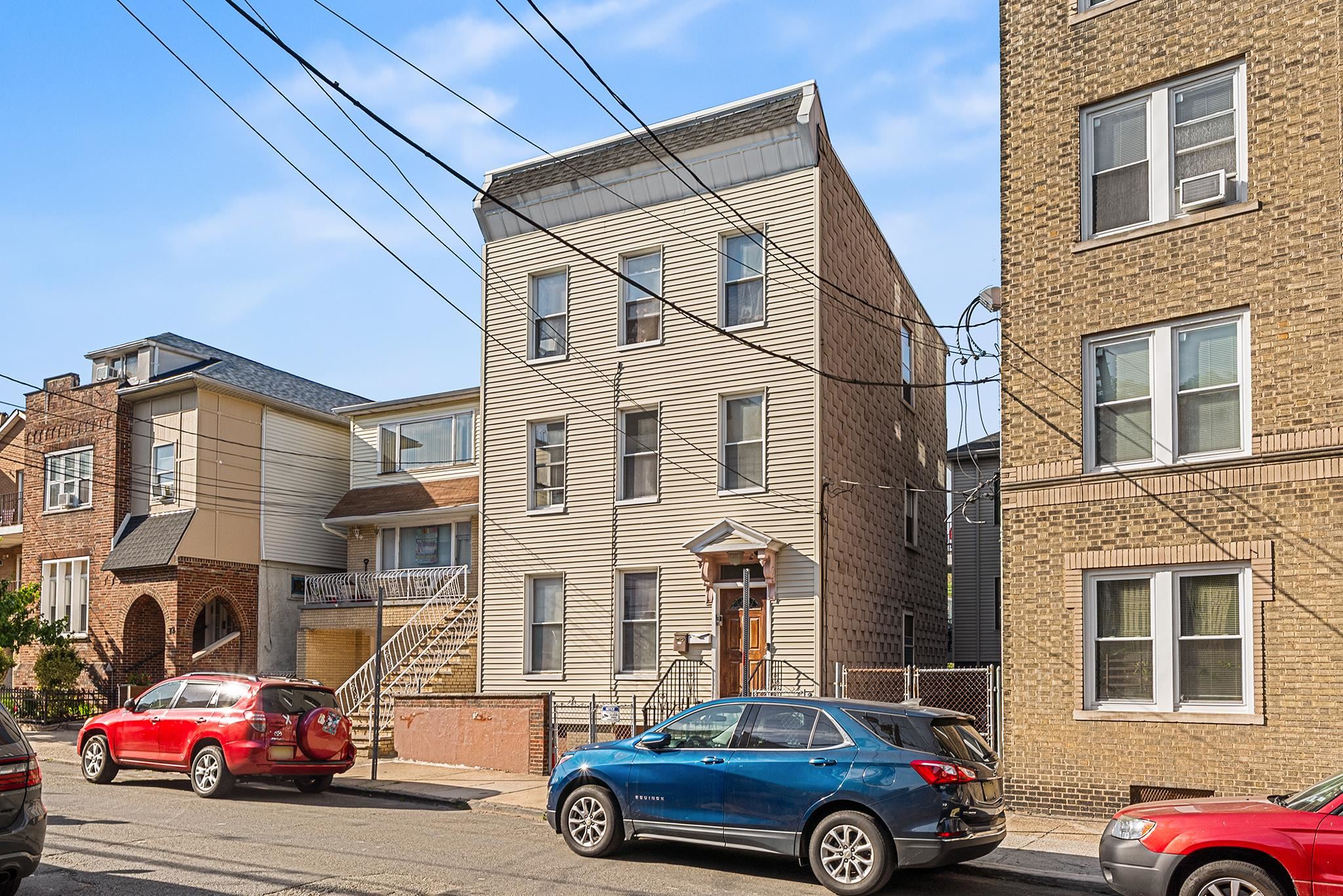 8 Manhattan Avenue Jersey City NJ 07307