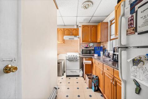 8 Manhattan Avenue Jersey City NJ 07307